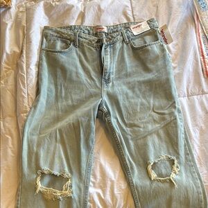 Wrangler Rodeo Straight Crop Jeans with Distressed Knees